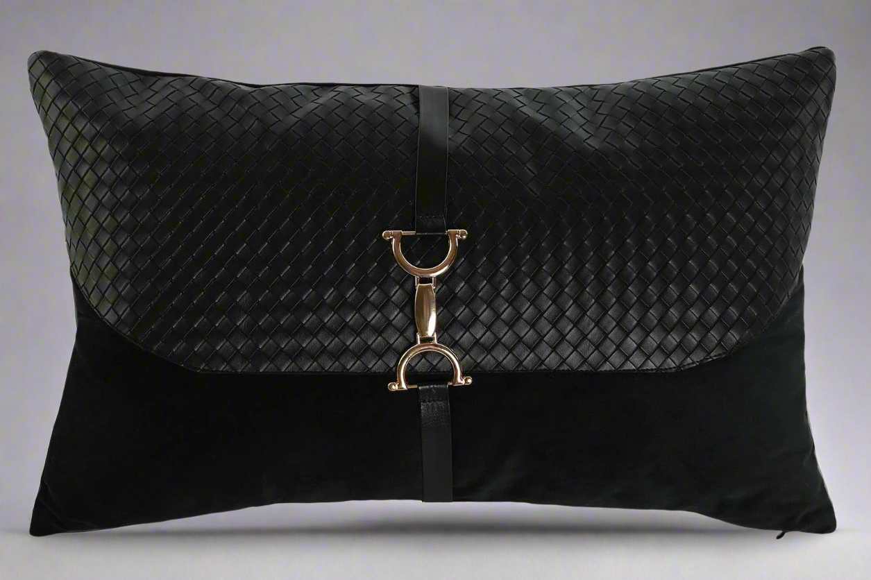 Buckle Cushion Velvet  Black - vivahabitat.com