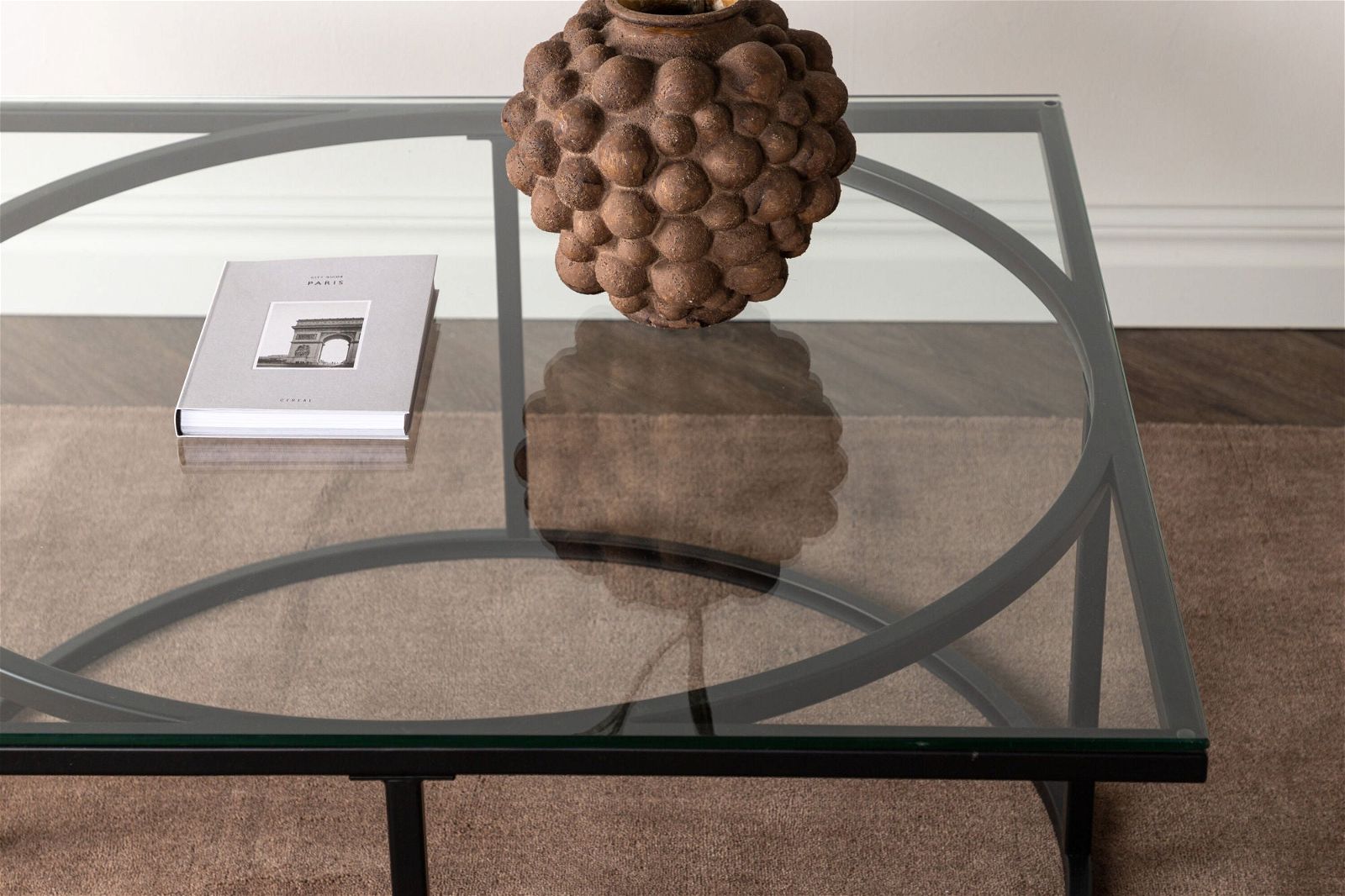 Skanör Sofa Table - Black / Clear glass - vivahabitat.com