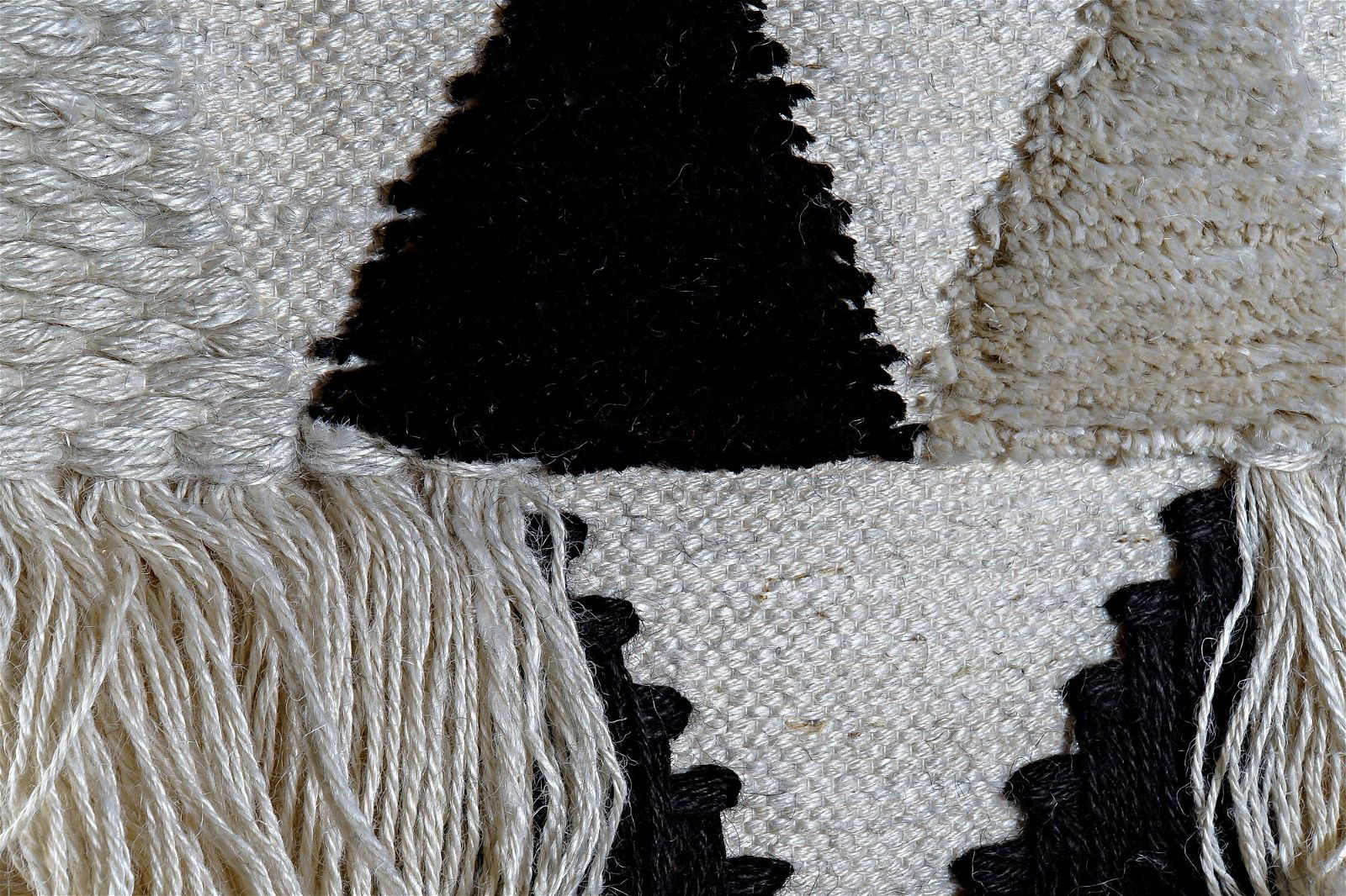 Geometric tapestry wall decor - vivahabitat.com