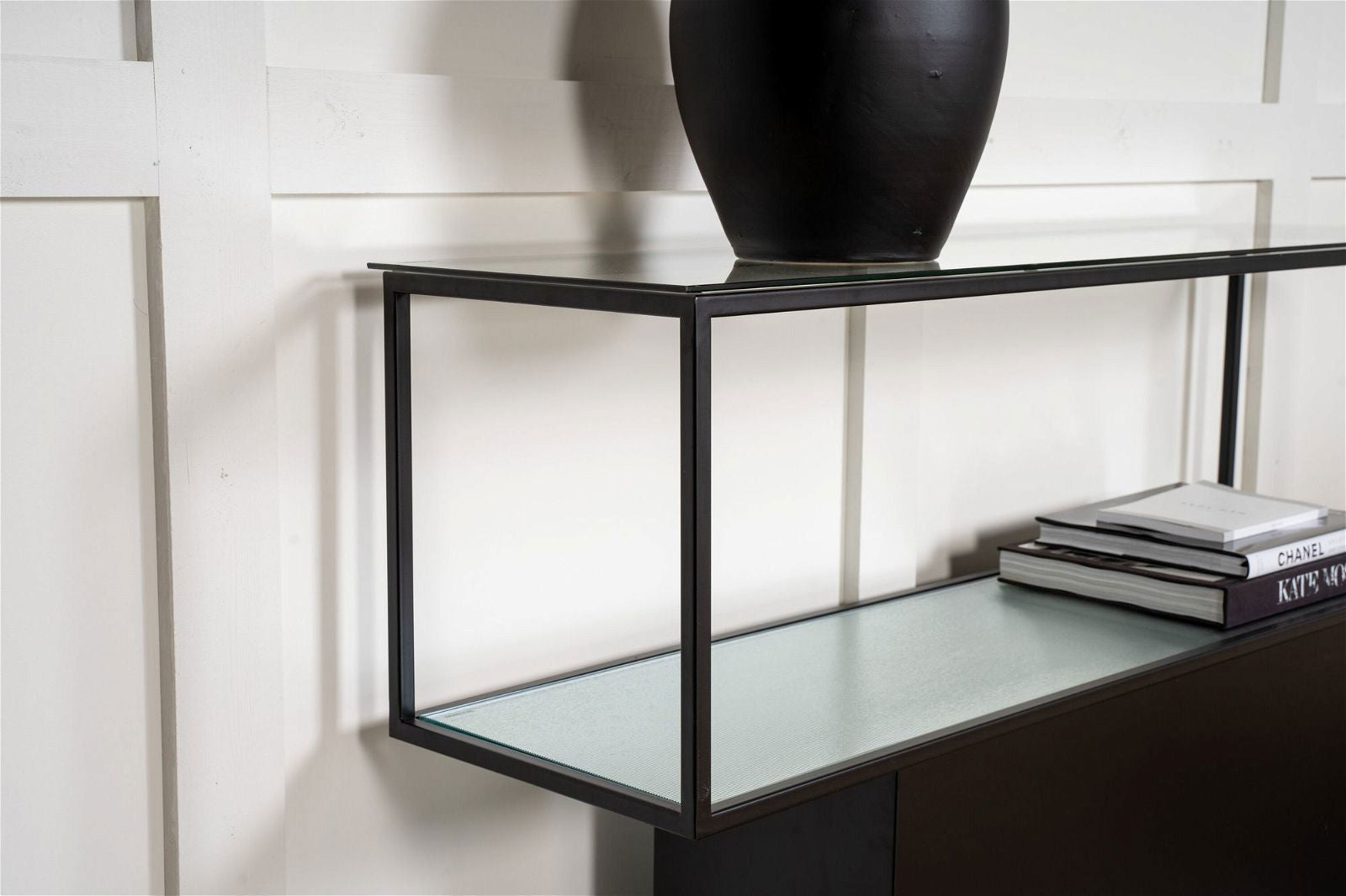 Maglehem - Shelf - Glass / Black - vivahabitat.com