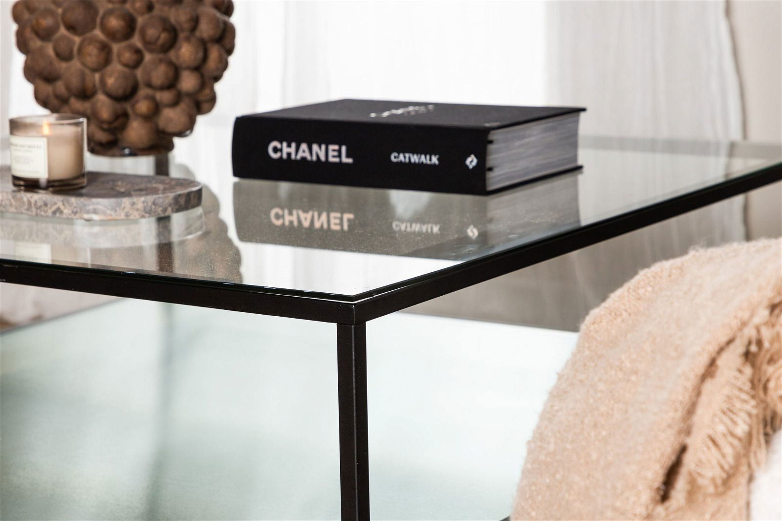 Maglehem Sofa Table - Black / Clear glass - vivahabitat.com