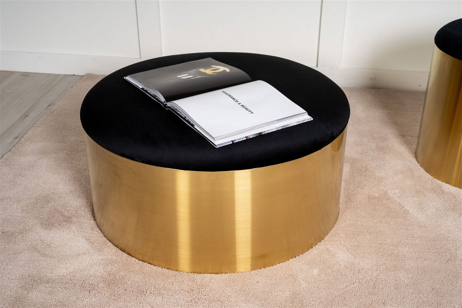 Furniture Fashion Puff - Stool ø75 - Black / Shiny Brass - vivahabitat.com