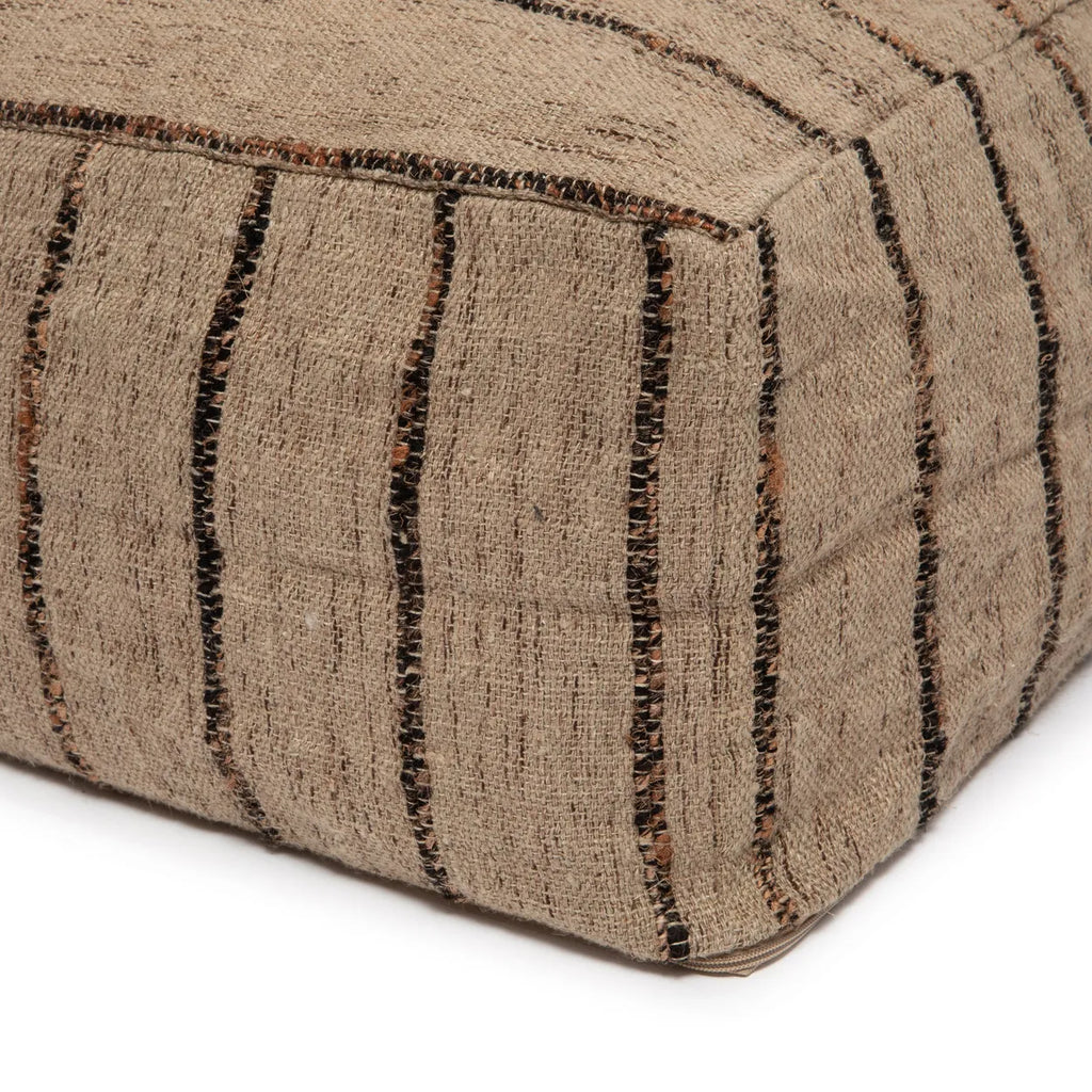 Der Oh My Gee Pouf – Beige Schwarz
